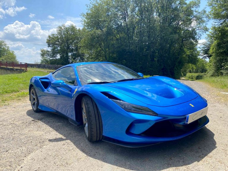 Ferrari F8 tributo 1 500 km