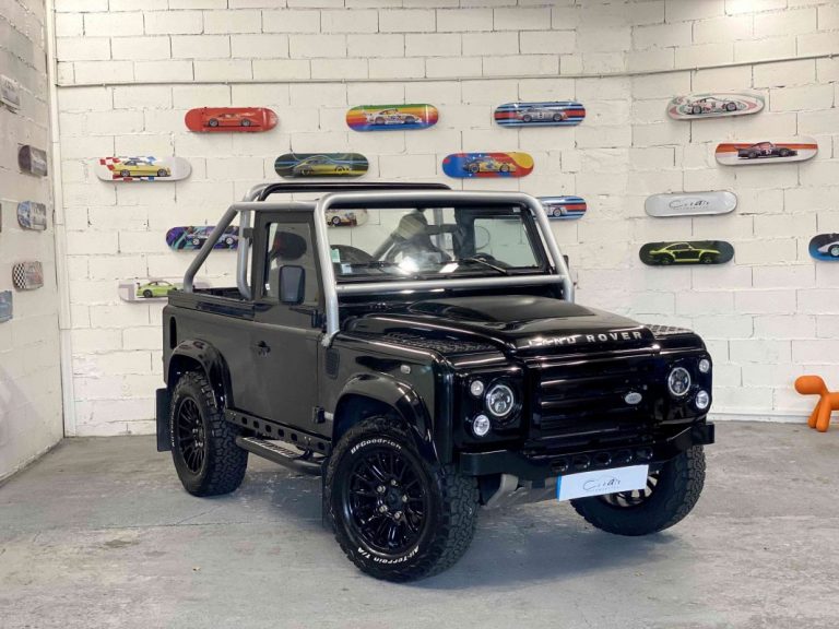 Land Rover Defender TD4 SVX 60th full Bowler 78500 km