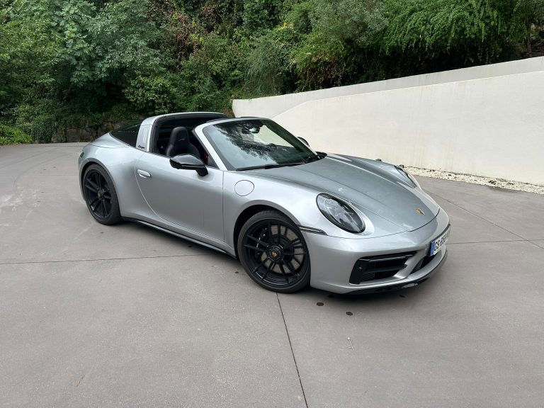 Porsche 992 Targa GTS 4