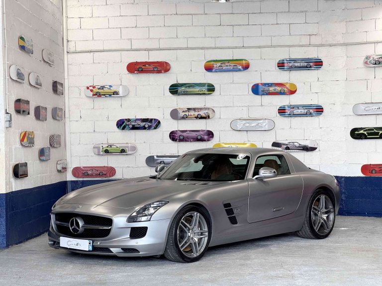 Mercedes AMG SLS 2011