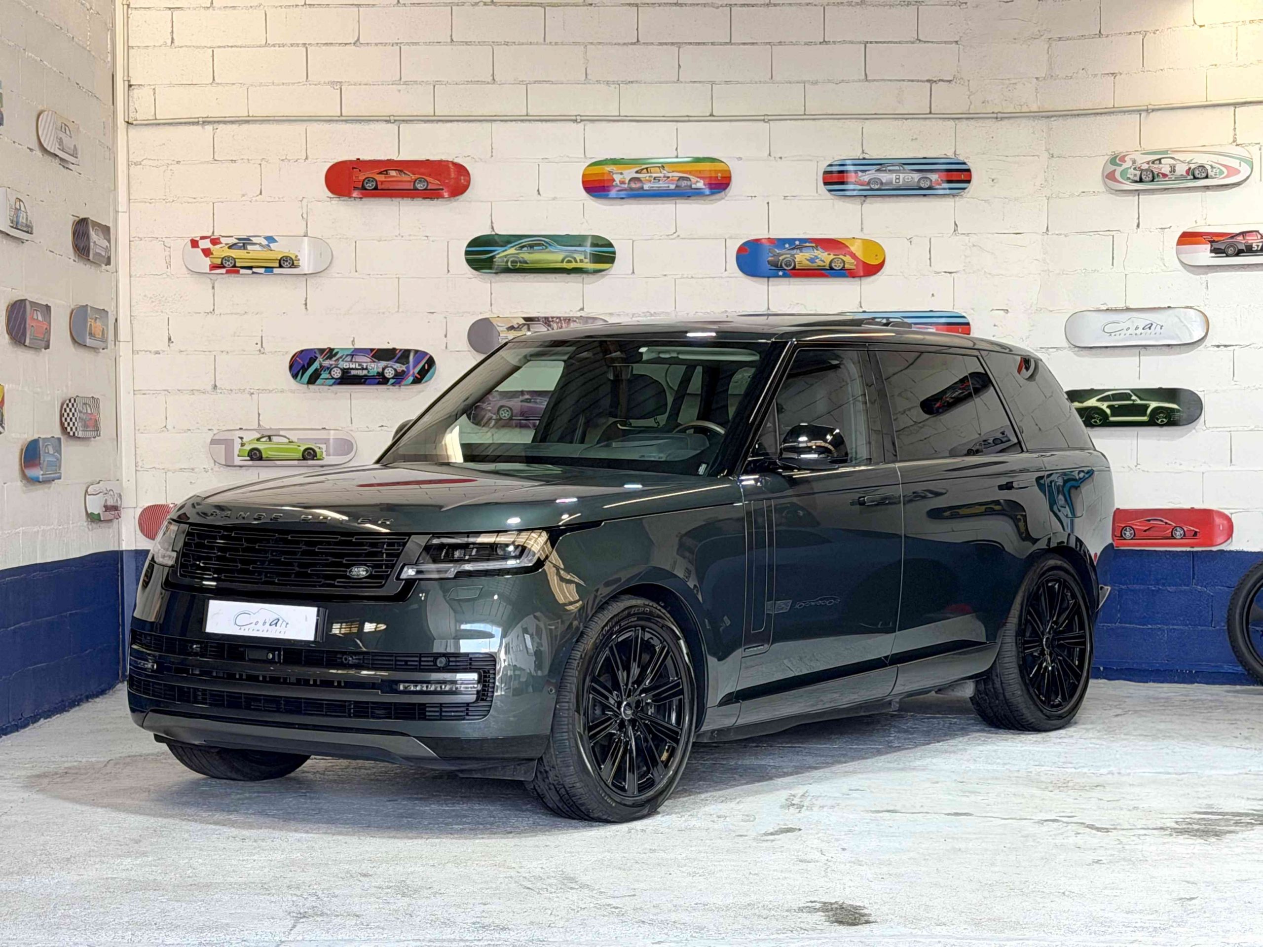 Range Rover P460e LWB autobiography