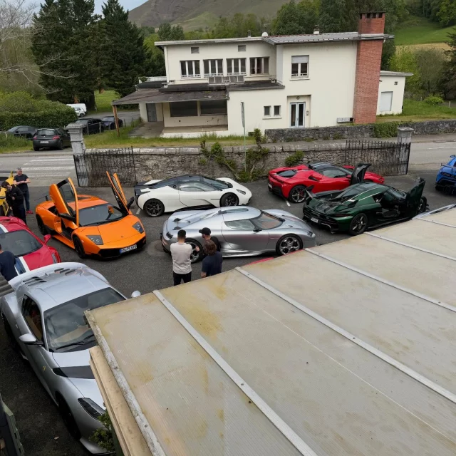 Retour sur les deux premiers jours exceptionnels au rallye #castanexperience 🚗✨
Des véhicules d’exceptions, de magnifiques rencontres et une passion partagée tout au long du trajet et des préparatifs.
Merci à @castan_garage Garage et @peopleofelegance pour l’organisation et la confiance accordée à #CobaltAutomobiles !
